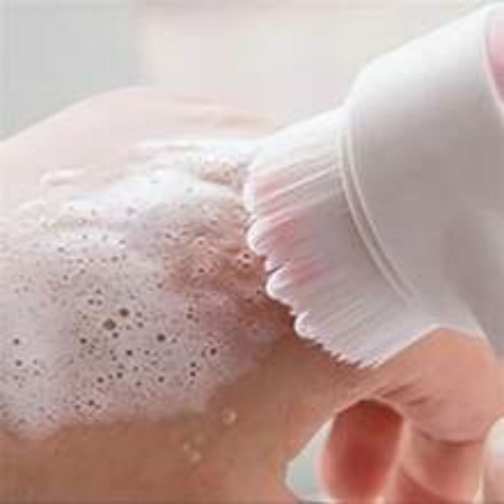Soft Pet Grooming Brush for Shiny Fur and Relaxed Paws